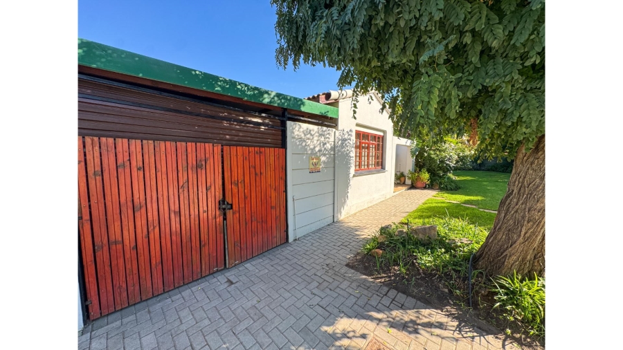 3 Bedroom Property for Sale in Prince Alfred Hamlet Western Cape